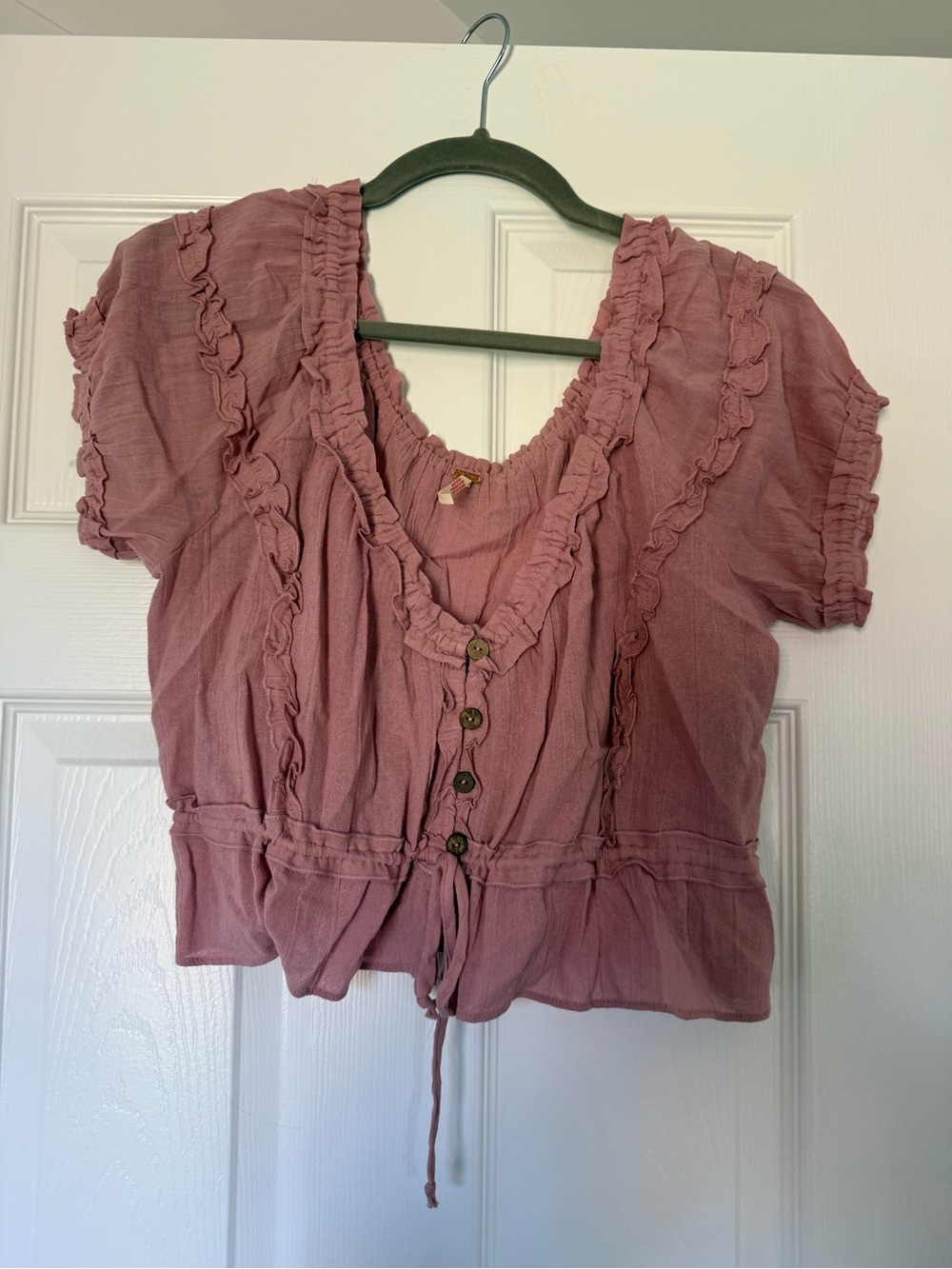 Free People Dusty Rose Ruffled Button-Front Cropped Blouse
